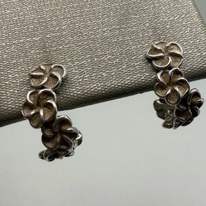 Kabana Sterling Silver Floral Hoop Earrings 925